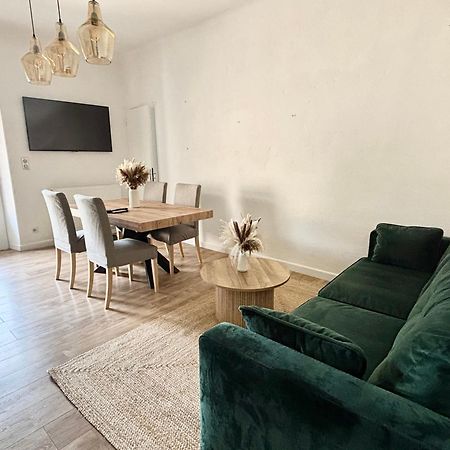 Appartement Eygalieres Avec Petit Jardin Zewnętrze zdjęcie