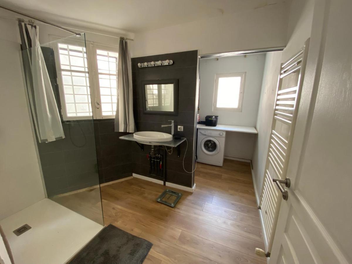 Appartement Eygalieres Avec Petit Jardin Zewnętrze zdjęcie